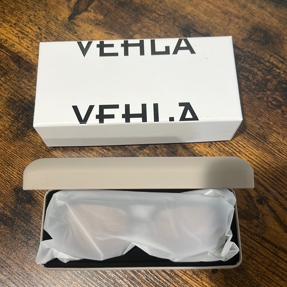 VEHLA sunglasses